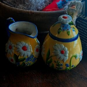 Temptations Daisy Sugar and Creamer with spoon